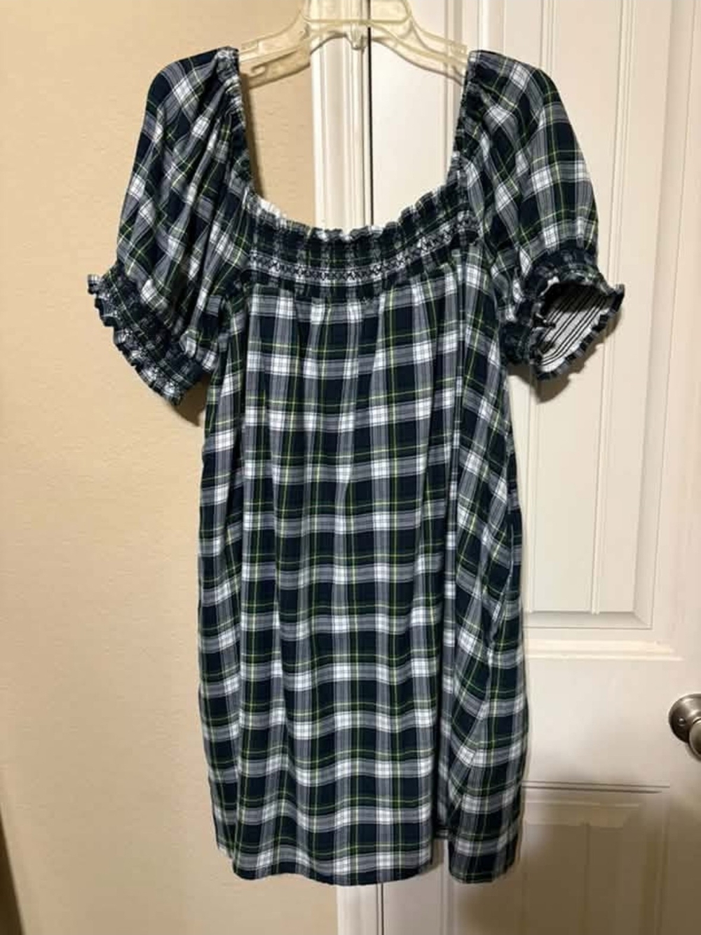 Old Navy Navy and Green Plaid Smocked Square-Neck Dress